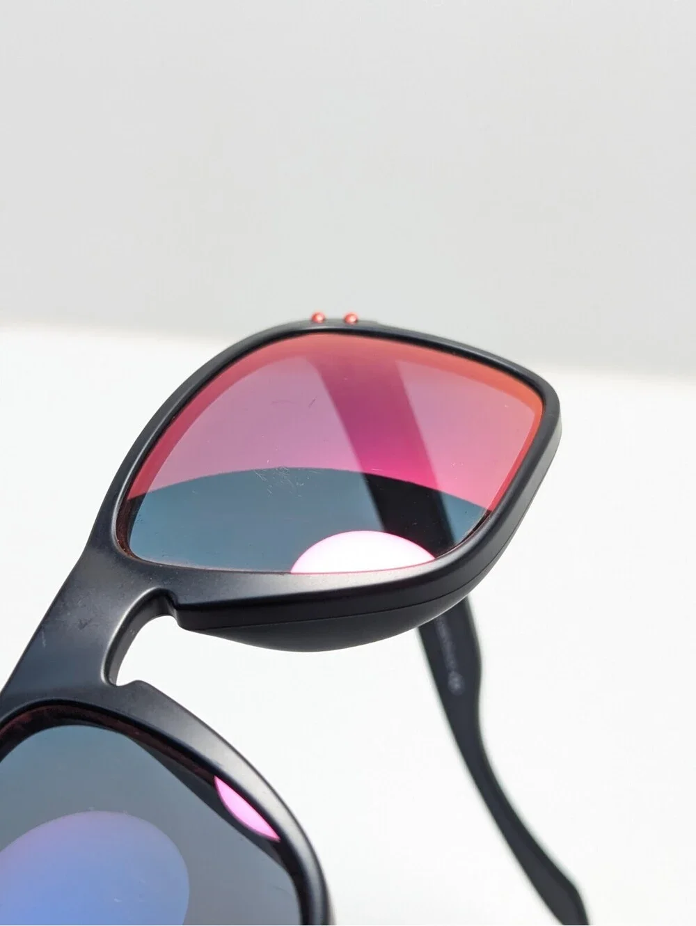 Oakley Holbrook 009102-3655 Purple UV Black Square Men’s Sunglasses 57-18-137